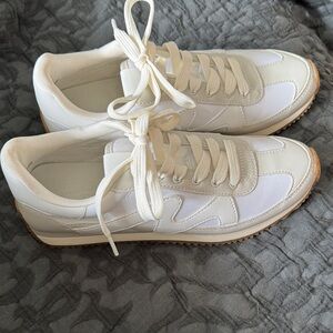 Universal Thread sz 8 Shoes.